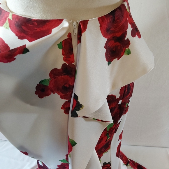 Social Code Off The Shoulder Floral Red Rose Mermaid Prom Dress Size 3 - Picture 5 of 16